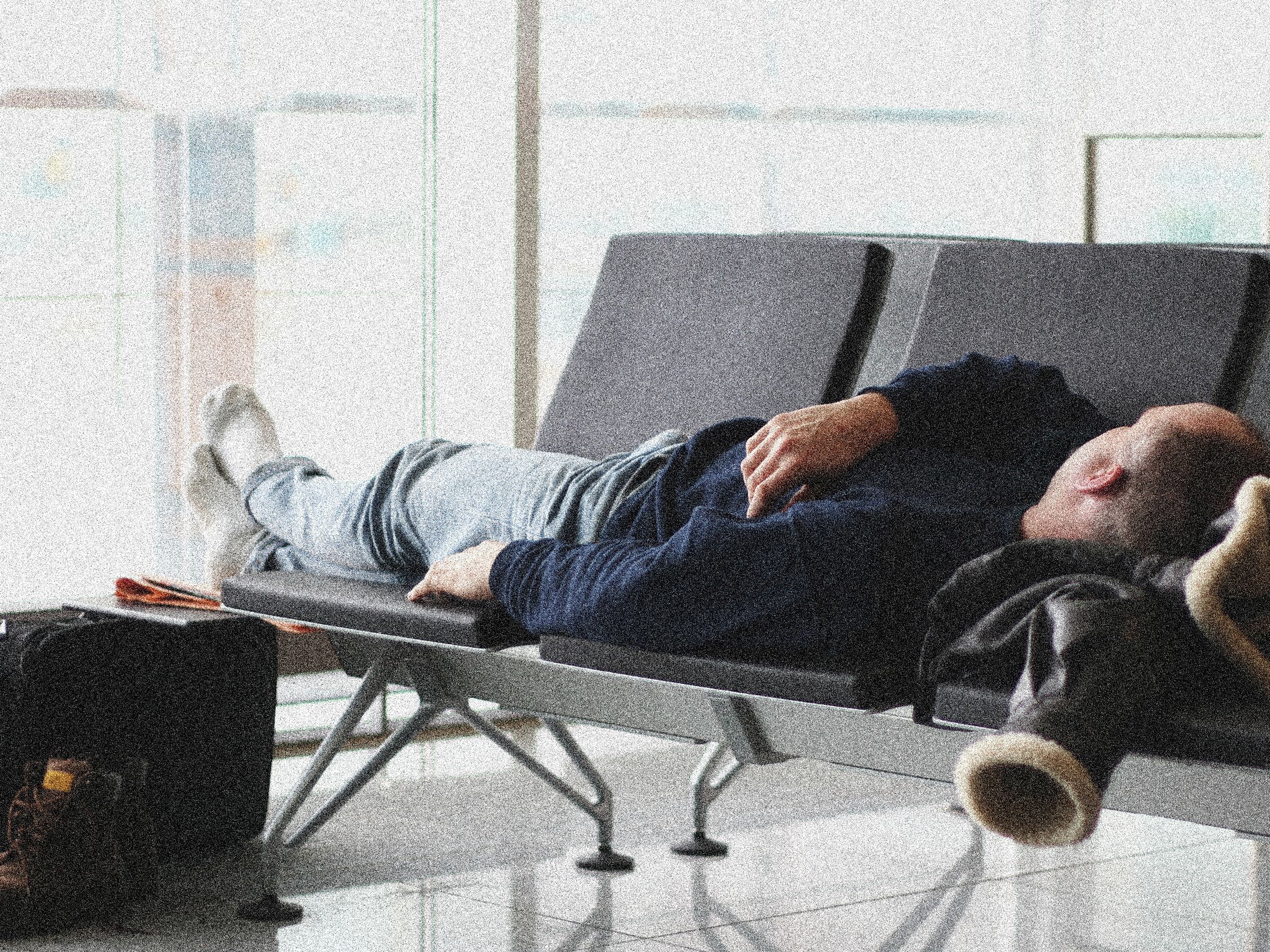 How to Sleep in an Airport (2025): Gear and Expert Advice